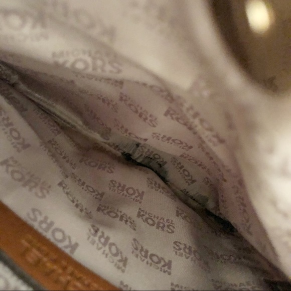Michael Kors Crossbody MK Monogram Logo Purse Bag - Picture 5 of 5